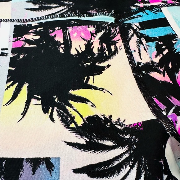 Calvin Klein Performance Leggings - Picture 6 of 9